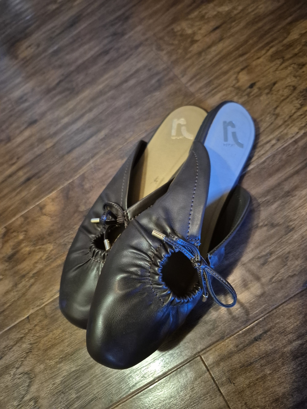 Report Black Slip-On Gathered Toe Ballet Flats